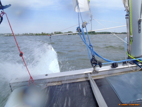 Catamaran zeilen op een Hobie, Dart of Nacra